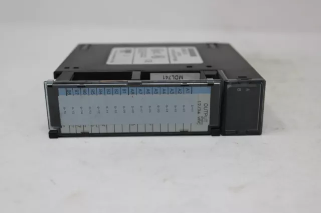 GE Fanuc IC693MDL741E 16 Point Output Module