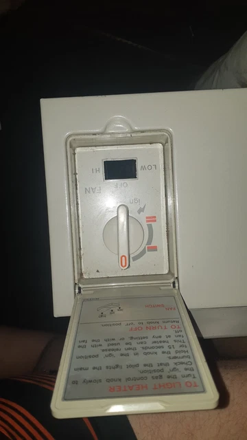 RINNAI SPECTRUM 28 Natural Gas Space Heater - Console Model $100.00 -  PicClick AU