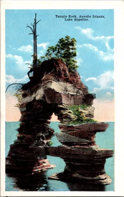 Vintage Postcard Temple Rock Apostle Islands Lake Superior MI Michigan      M235