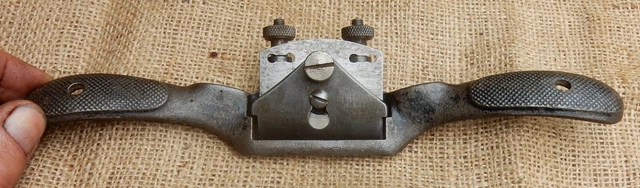 Vintage Stanley C1371 spoke-shave, round-bottom, twin adjusters, original blade