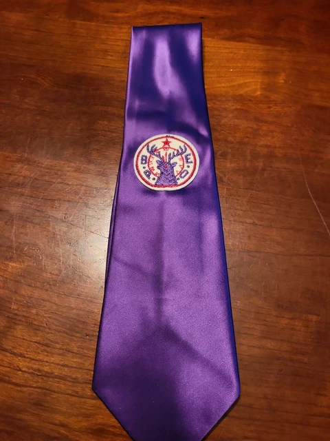 Vintage. PURPLE BPOE Elks Lodge Mens Club Patch Necktie Dress Suit Tie.
