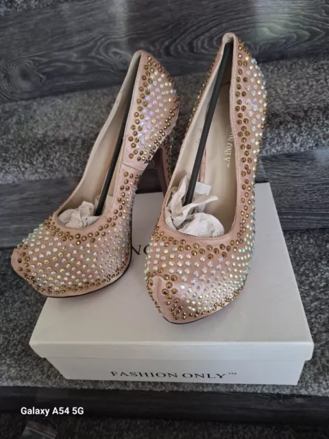 Sparkly Champagne Stud/Diamante Detail High Heel Platform Shoes- Size UK 8 New