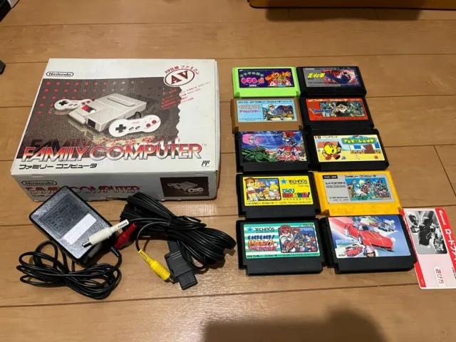 Nintendo AV Famicom Console with BOX and Manual, 10 Games