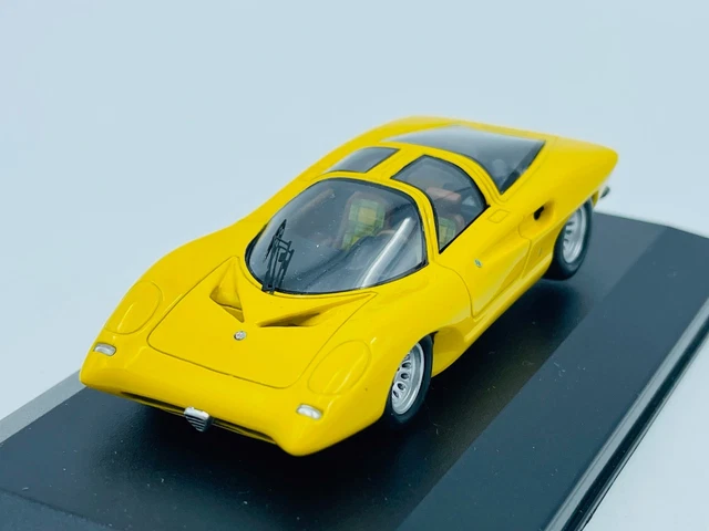Matrix 1:43 Alfa Romeo 33 Spider Pininfarina Año de construcción 1971