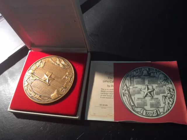 Franklin Mint: 1976 Calendar/Art Medal by Donald Everhart II Bronze  (Nov22-76)