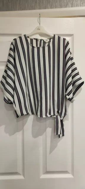 Girls River Island age 9/10 Yrs Top White Stripe Tie Bottom