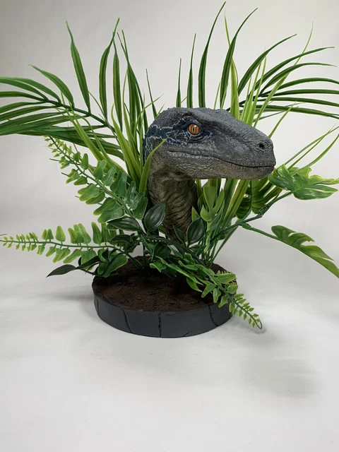 VELOCIRAPTOR BLUE 1:6 Diorama Bust Jurassic World Park Inspired Raptor ...