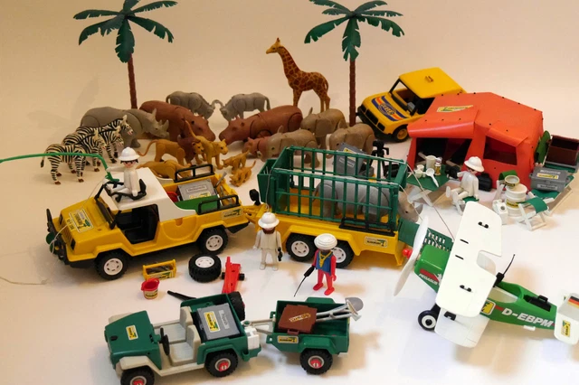 Playmobil - Ngorongoro expedition 3189 , de 1981 - 3433 ( poste Safari