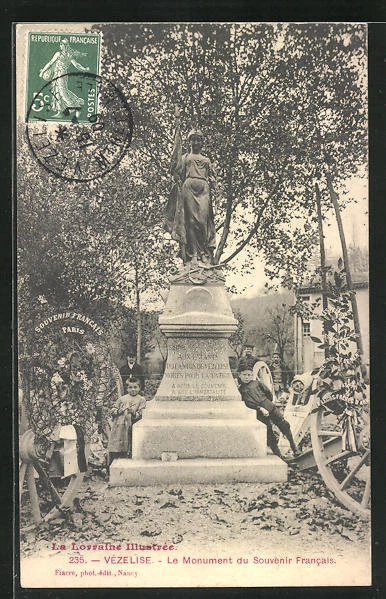 CPA Vézelise, Le Monument du Souvenir Francais 1909