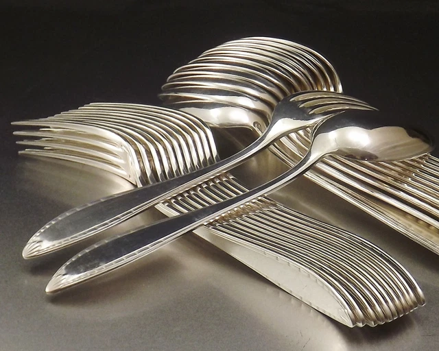 Christofle Modele Albatros Menagere 24 Pieces En Metal Argente Vers 1930