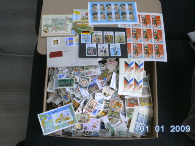 Briefmarken Alle Welt ca 5000St PAPIERFREIE mit Blöcke. BRD,DDR. u.etwas Welt.
