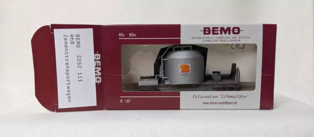 BEMO H0m  * Zementtransportwagen RhB 2252 111  Verpackung hat Wasserschaden