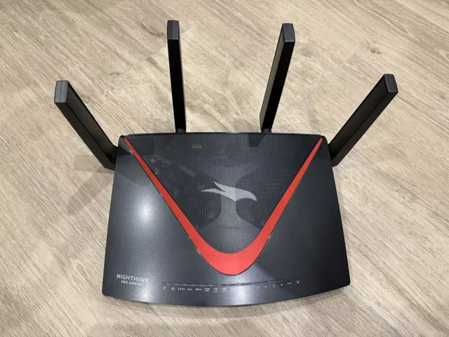 NETGEAR Nighthawk Pro Gaming Router XR700