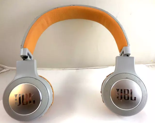 JBL Duet BT Wireless On-Ear Headphones- Silver