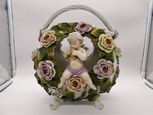 BOUQUETIÈRE PANIER AUX CHÉRUBINS MUSICIENS PORCELAINE DE PLAUE ALLEMAGNE XIX ème