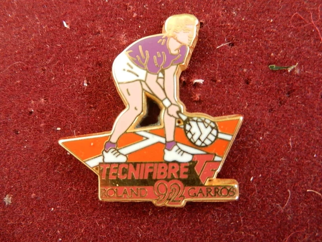 PIN'S TENNIS PERRIER 1992 ROLAND GARROS Pin ARTHUS BERTRAND paris rare 3,1cm EUR 12,99 - FR
