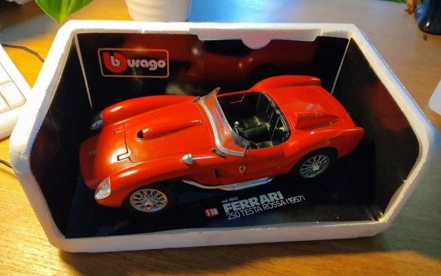 Téléphone Vintage Ferrari Formula Testarossa – 1:18 – Fonctionnel