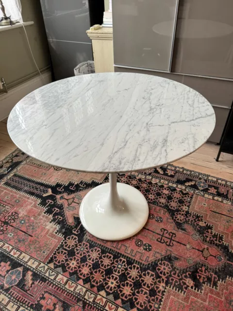 Marble Carrara Round Tulip Table 90CM Eero Saarinen Style