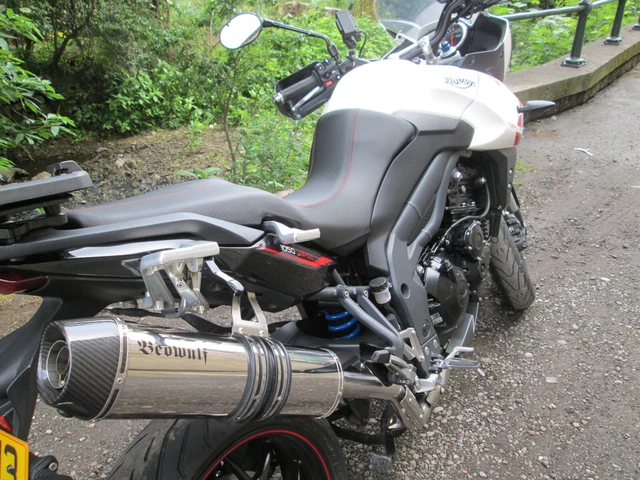 triumph tiger 1050 exhaust