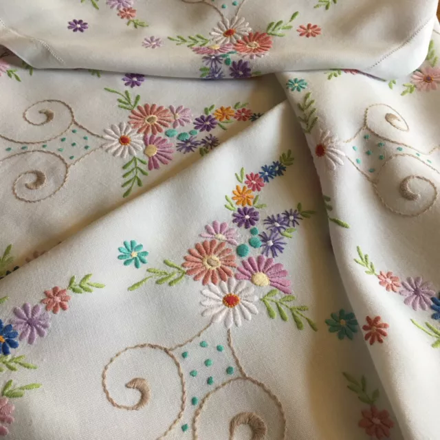 Vintage Hand Embroidered Tablecloth White Cotton Flower Garland Swirls 32 x 32in