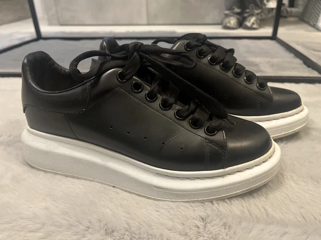 Alexander mcqueen best sale womens trainers black
