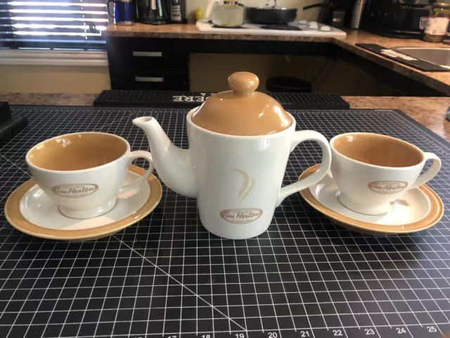 Tim Hortons Teapot & Matching Cups & Saucers Gift Set Coffee Steelite 006 Honey