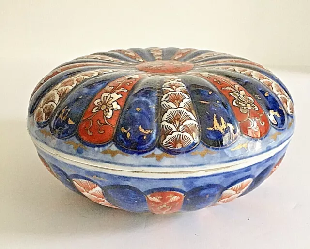 Antique RARE Japanese Imari Porcelain Lidded Bowl Chrysanthemum Scalloped Shape