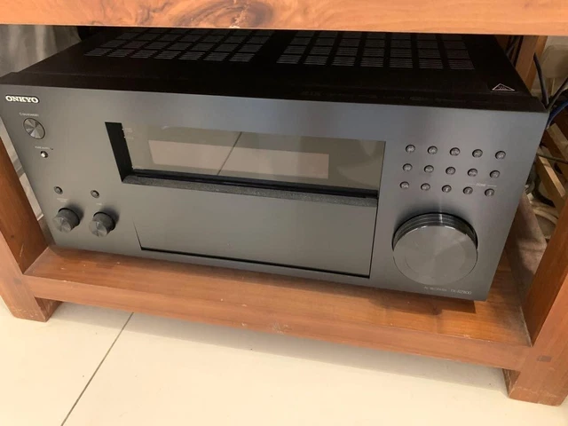 Amplificateur home-cinéma Onkyo RZ800