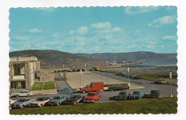 Palais de Justice & vue de la baie BAIE COMEAU Quebec Canada 1960-70s Postcard