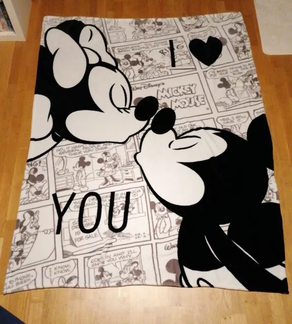 Kuscheldecke (Mickey und Minnie Mouse, Comic)