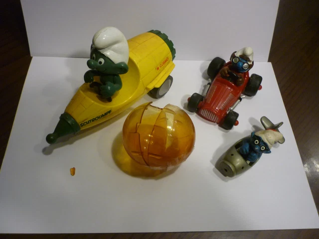 Lot  d' accessoires schtroumpfs voir photos 3
