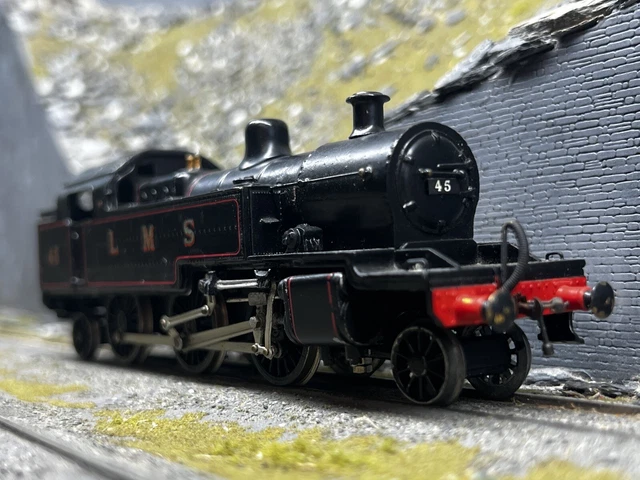 KIT CONSTRUIDO LMS FOWLER 3MT CLASE 262T LOCO Nº 45 LMS librea negra
