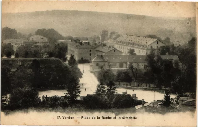 CPA Verdun-Place de la Roche et la Citadelle (187460)
