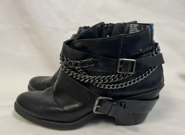 Dolce Vita Yasmin Chain and Leather Boot Size 9.5 Women’s Medium Black Ankle