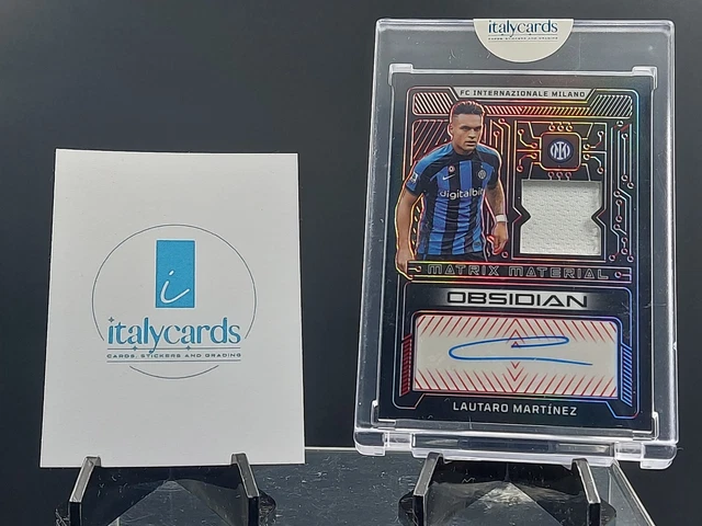 Carte Panini Obsidian 2024-25 Carlos Augusto - Matrix Material Gravure électrique Verte #/2 - Inter Milan