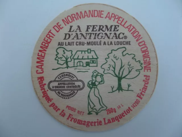 ETIQUETTE DE FROMAGE CAMEMBERT GRAVURE SUR BOIS : La Ferme d'Antignac