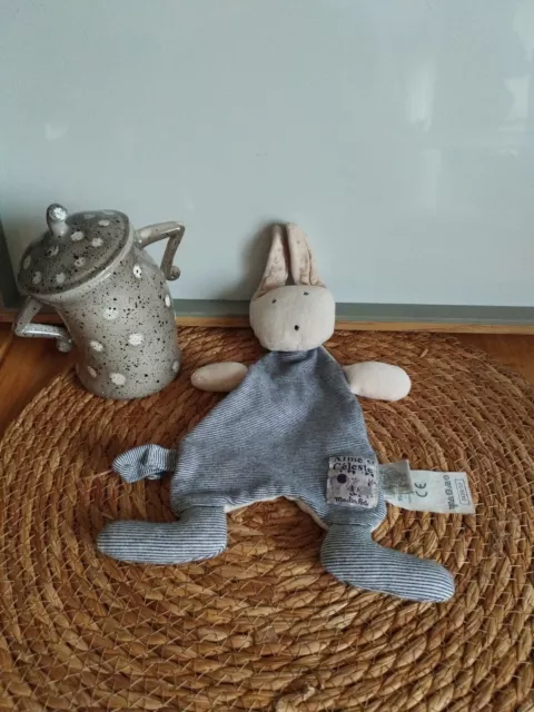 Doudou plat lapin gris rayé bleu étoiles Aimé et Céleste Moulin Roty