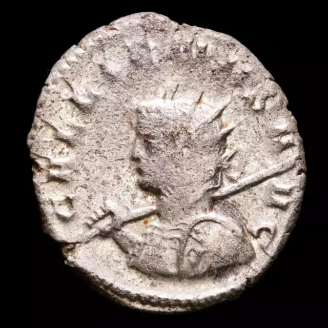 *Lucernae* Gallienus Antoninianus LEG VII CL VI P VI F - Toro Mediolanum 261