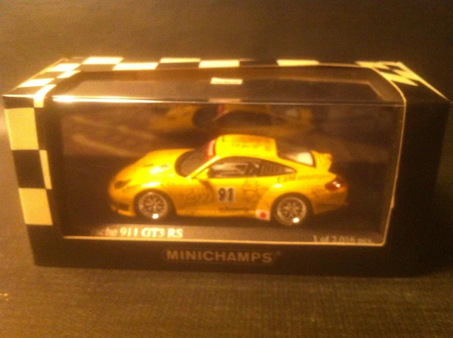 TARMAC WORKS X Minichamps Porsche 911 992 GT3 RS vert acide limité 999