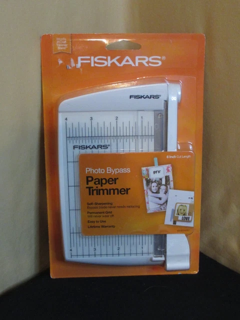 Fiskars Photo Bypass Trimmer - Self-Sharpening Steel Blade - 6 Inch - #195950