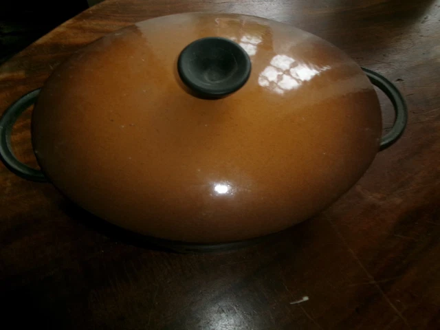 Cocotte En Fonte Émaillée Nomar - Pour Cuisson Au Gaz (Occasion, Bon état)