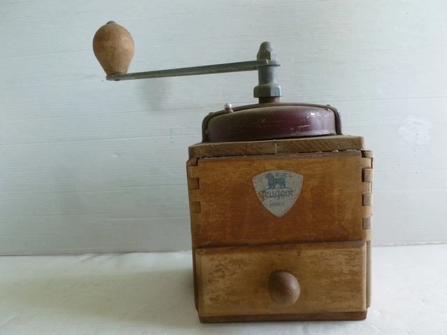 ANCIEN MOULIN A Cafe Rouge Peugeot Freres En Bois EUR 12,00 - PicClick FR