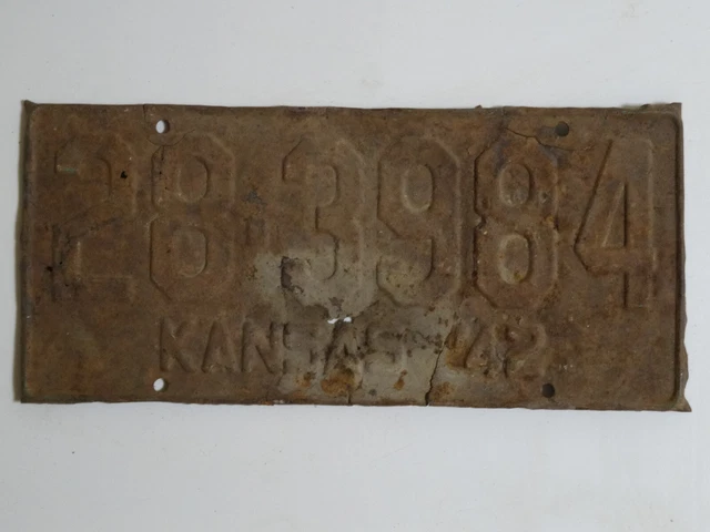 1942 Kansas 28-3984 License Plate / American Number Plate