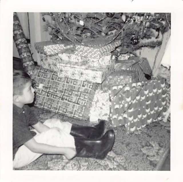 Old Photo Snapshot Boy Sitting Beside A Christmas Tree With Presents #23 Z25