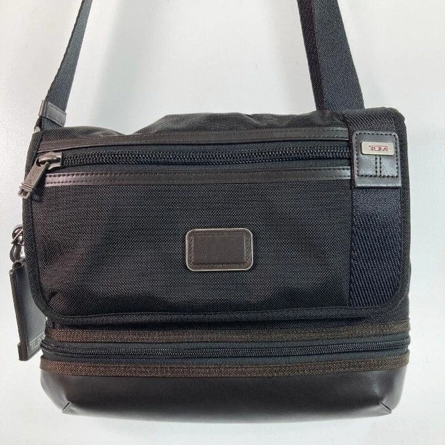 Tumi 222371Hk Alpha Bravo Burton Cross Expandable Body Bag/Shoulder Bag t529