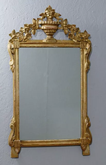 Miroir De Style Louis XVI En Bois Sculpté à Patine Doré, époque Début XX ème Siè