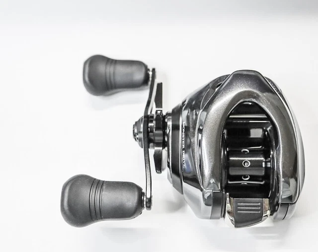 Moulinet Shimano Antares Dc Moulinet Baitcasting Shimano Antares DC MD XG D' occasion - Très Bon état, 10 Roulements | Pêche Eau Douce Bracelet Menottes