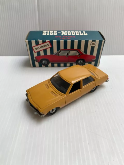 ZISS MODELL (Schuco) 310 Opel Rekord II Moutarde 1/43 voiture Miniature