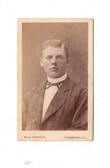 W. Dreesen CDV Foto Herrenportrait - Flensburg & Kiel 1870er