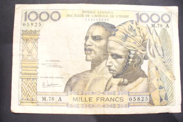 Joli  Et Ancien   Billet -  Etranger  -  1000 Frs Afrique Ouest   -  Ttb